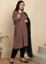Akiko Women's Cotton Calf Length 3/4th Sleeve Mandarin Collar Striped Printed Straight Kurta with Pant & Dupatta - Image 3