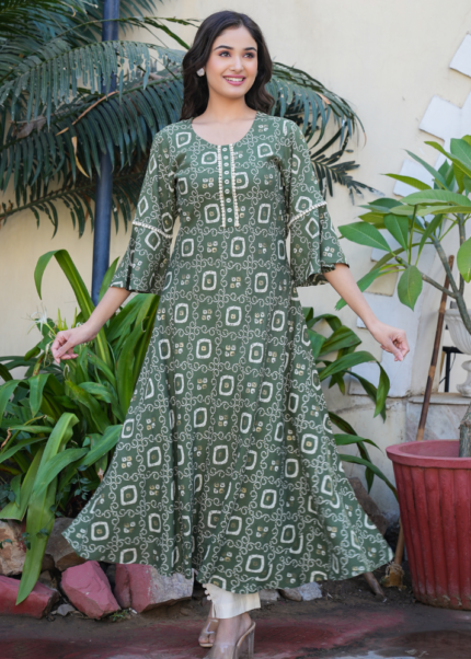 Akiko Women's Rayon Bandhej Printed A-Line Kurta (Green)